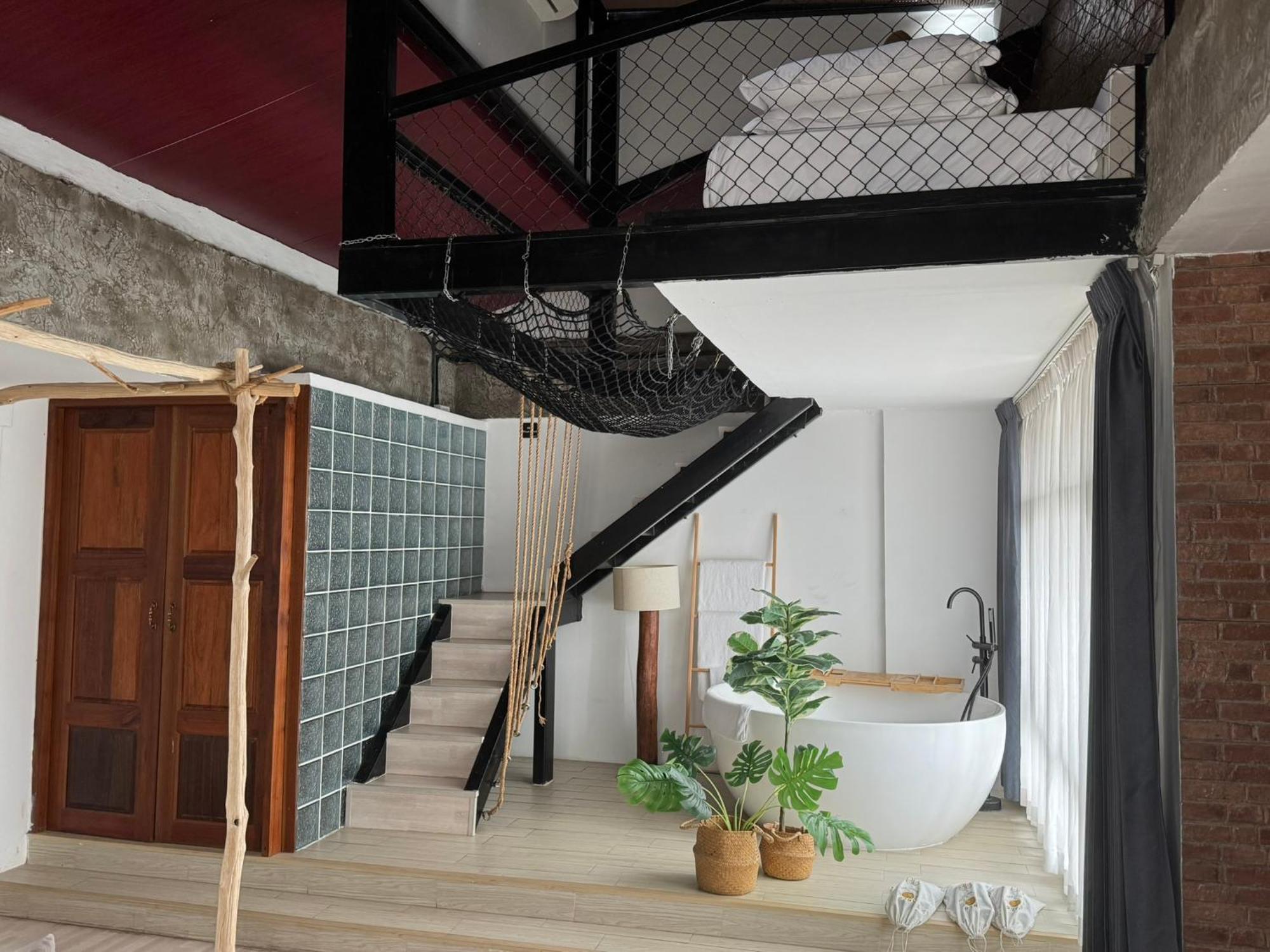 Yolo Bangkok Boutique Hotel Εξωτερικό φωτογραφία